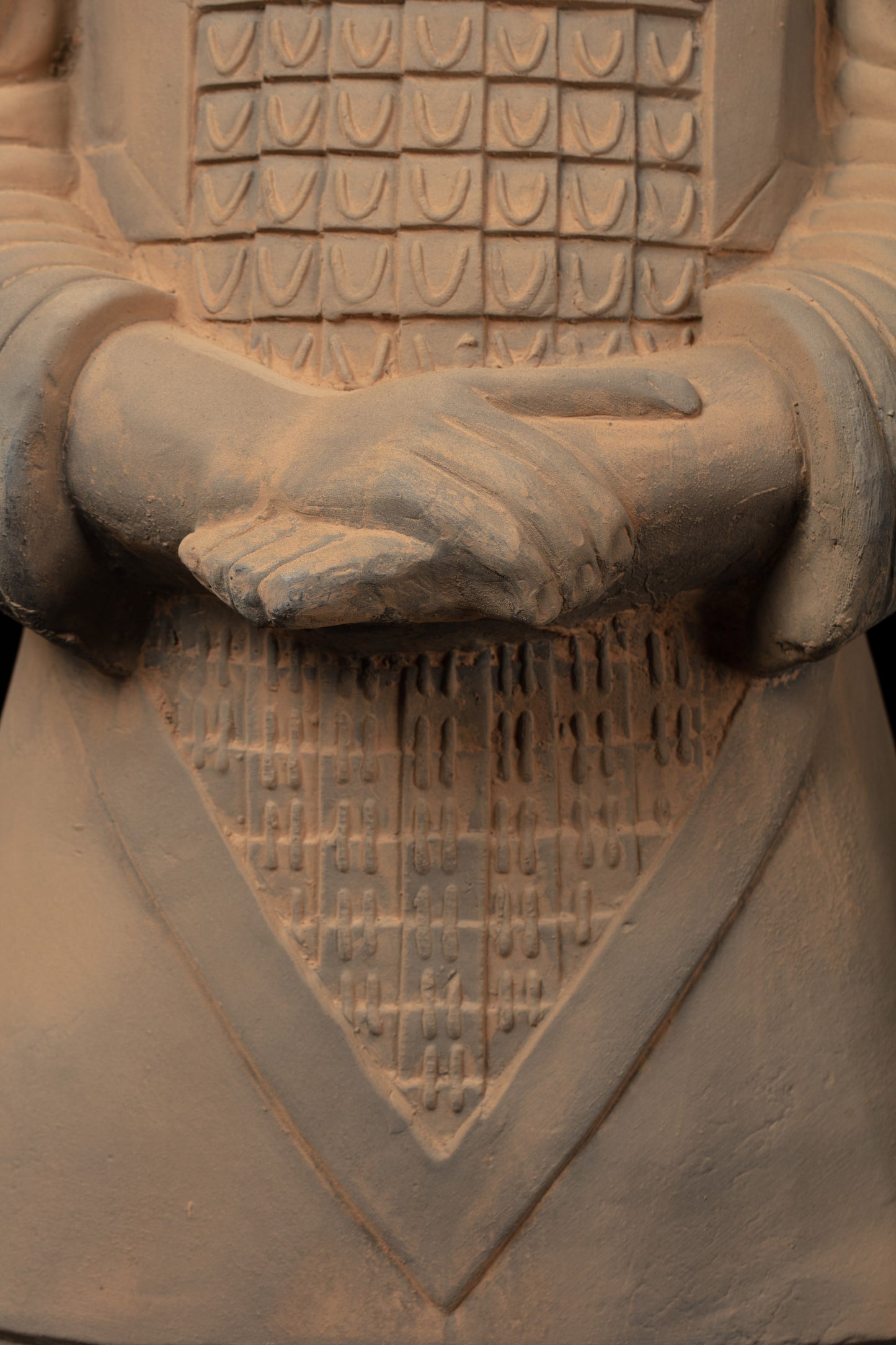 1.2M General - CLAYARMY-Elegant Sword Detailing: Close-up of the 1.2M General's sword, featuring elegantly sculpted details that enhance the authenticity of the figurine's weaponry.