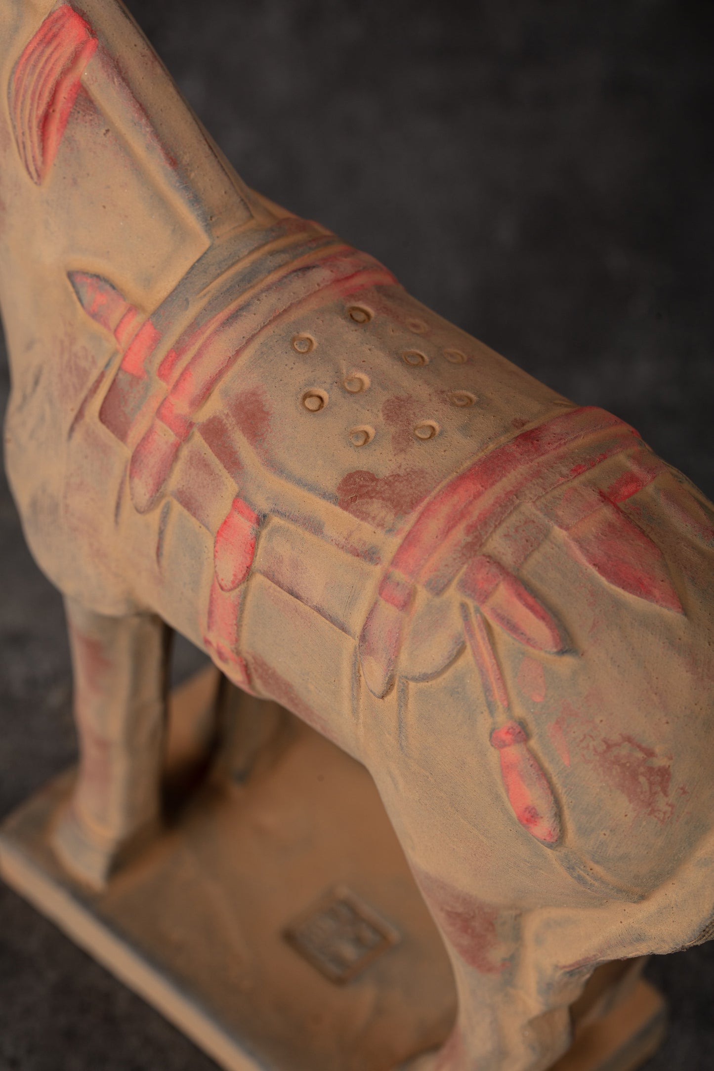 20CM Painted Horse - CLAYARMY -Top-down perspective revealing the artistic patterns and designs adorning the saddle of our 20CM Clayarmy Terracotta Painted Horse.