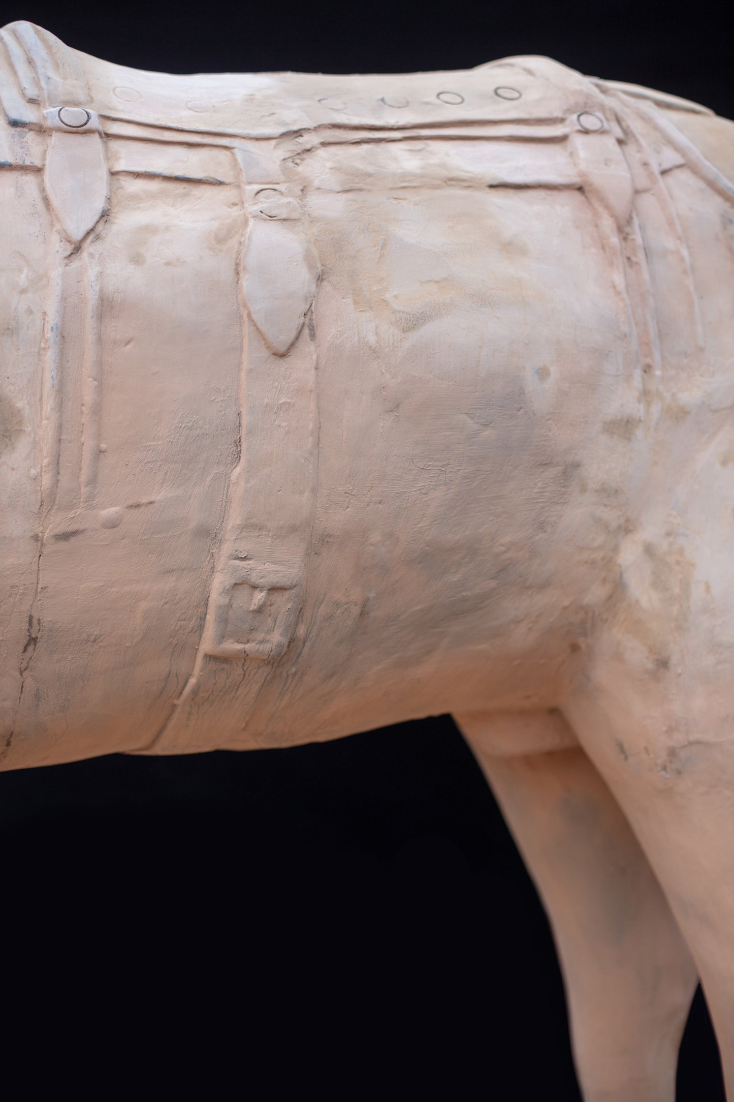 1.8M Horse - CLAYARMY -Dynamic view highlighting the vibrant colors and details on the legs of our 1.8M Clayarmy Terracotta Horse.