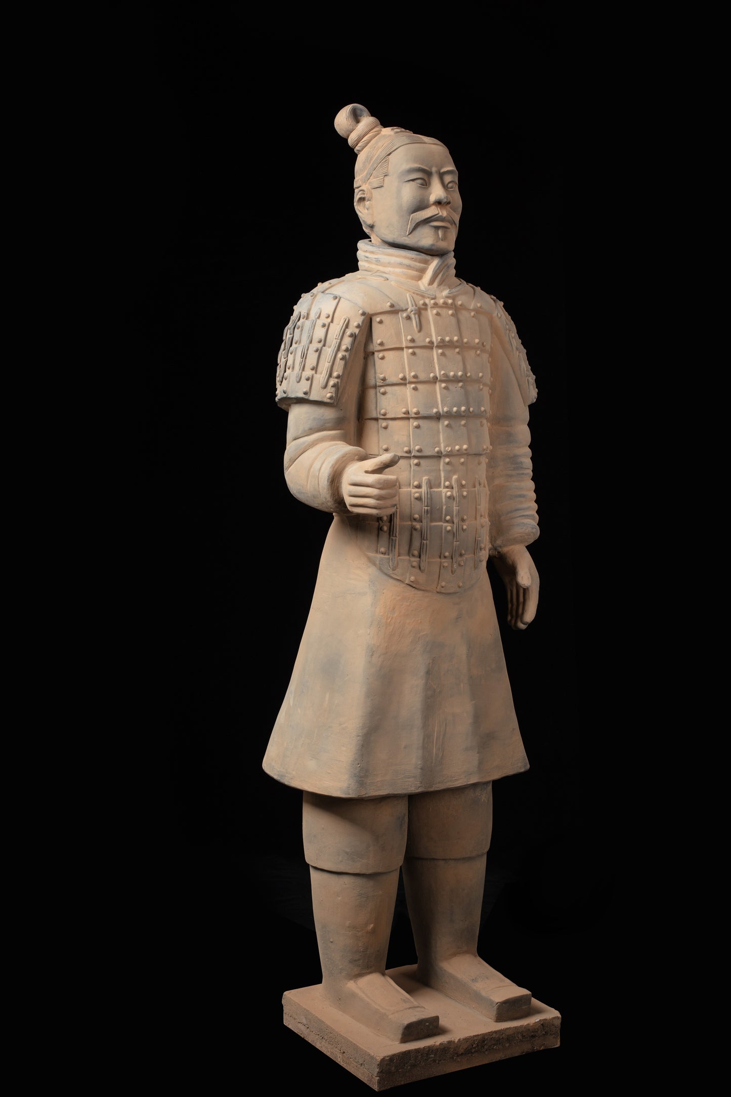 1.8M Soldier - CLAYARMY-1.8M Terracotta Soldier Figurine Side View