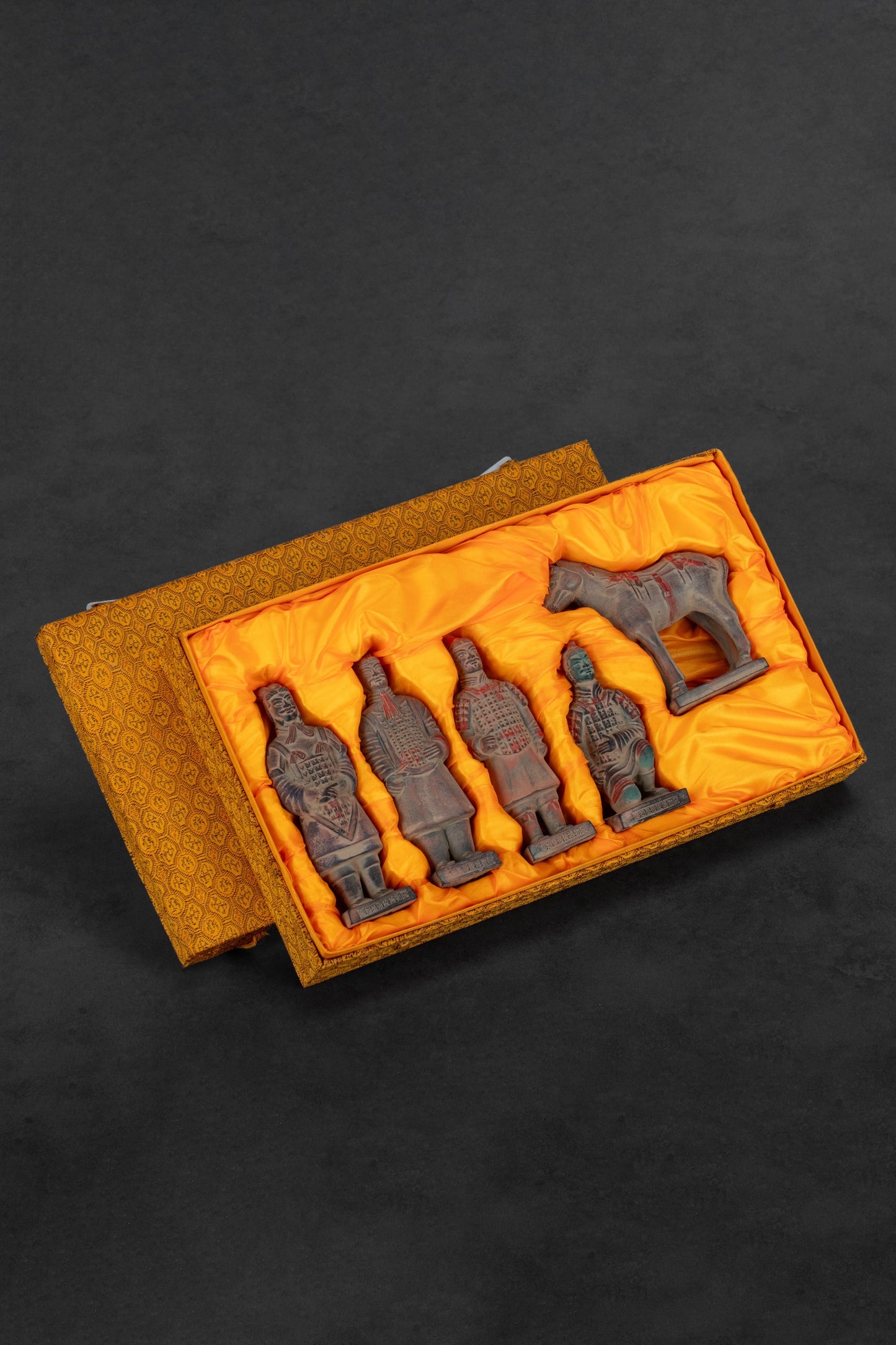 20CM Painted Five Piece Set - CLAYARMY-Exquisite detailing on Clayarmy's 20CM Painted Terracotta Five-Piece Set, capturing the beauty of ancient Chinese artistry.
