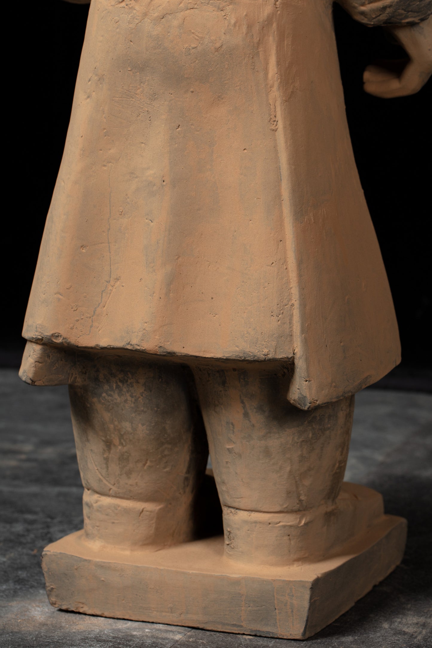 70CM Officier - CLAYARMY-Detailed shot of the footwear worn by the 70CM Officer.