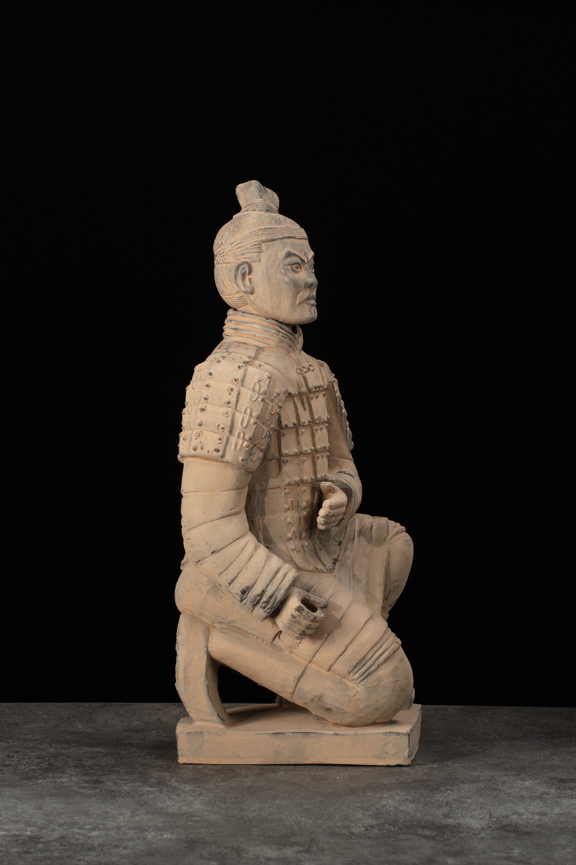 55CM Kneeling Archer - CLAYARMY-Side angle highlighting the unique pose and meticulous details of the 55CM Kneeling Archer.