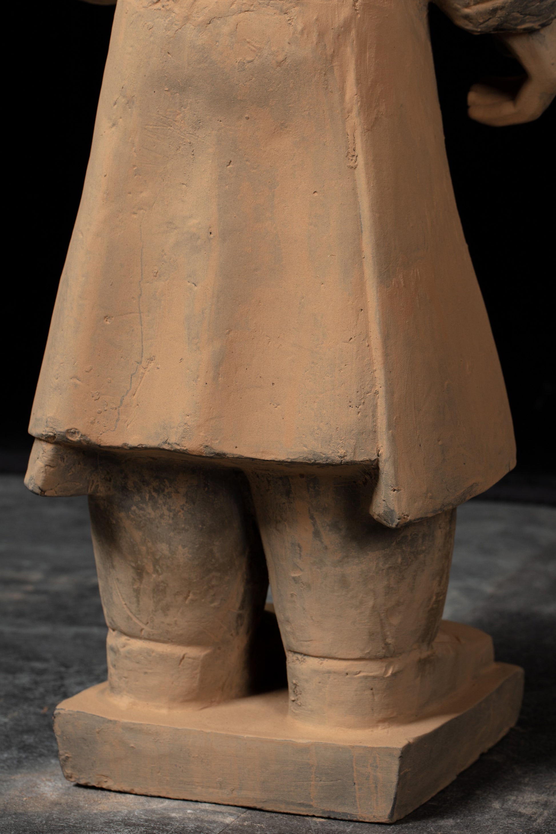 70CM Officier - CLAYARMY-Detailed shot of the footwear worn by the 70CM Officer.